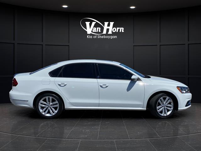 2019 Volkswagen Passat 2.0T Wolfsburg Edition