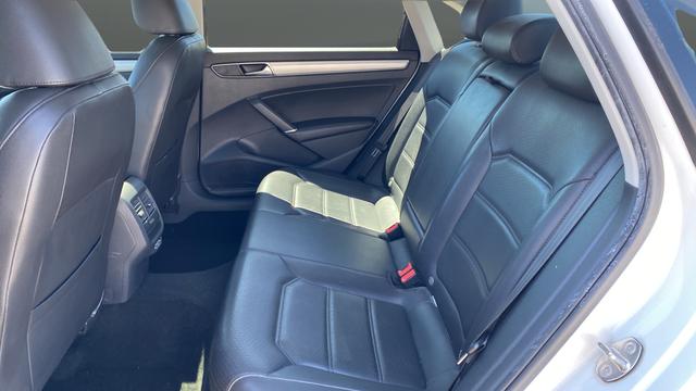 2019 Volkswagen Passat 2.0T Wolfsburg Edition