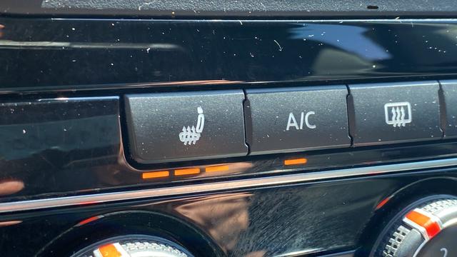 2019 Volkswagen Passat 2.0T Wolfsburg Edition