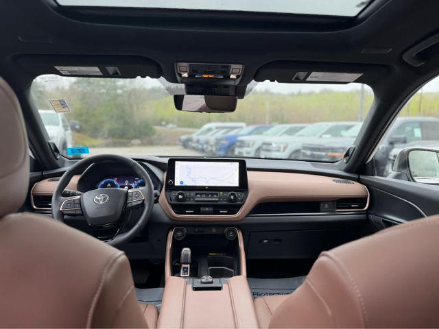 2025 Toyota Grand Highlander Hybrid Platinum MAX