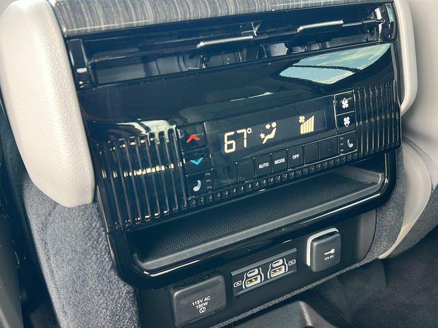 2022 Jeep Wagoneer Series III 4x4