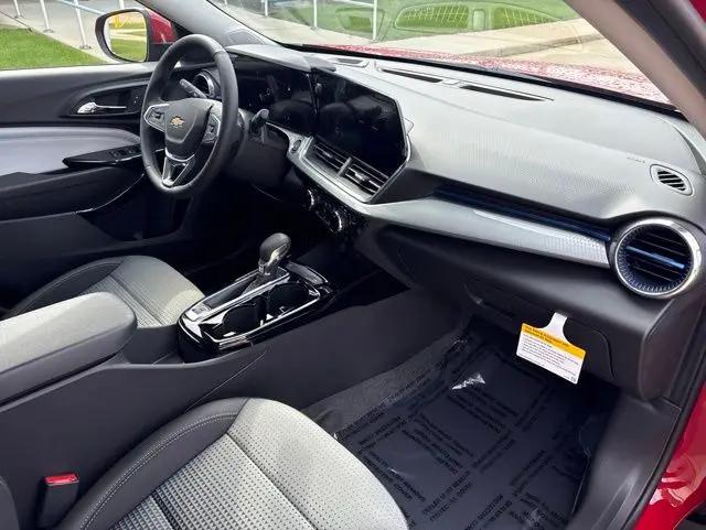 2026 Chevrolet Trax FWD LT