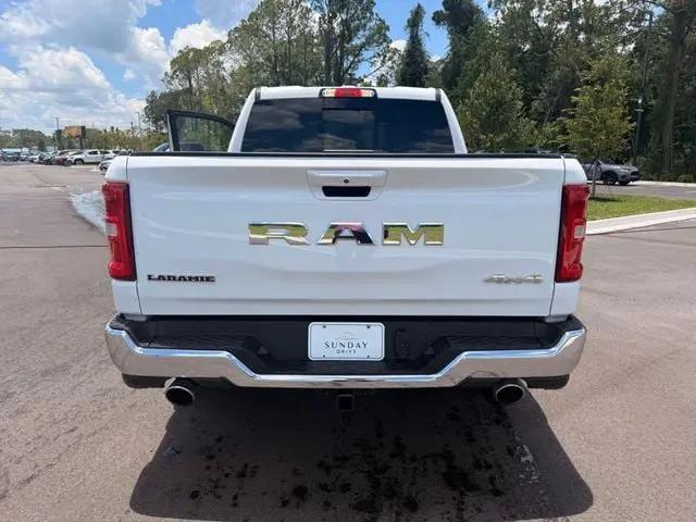 2026 Ram 1500 Laramie Crew Cab 4x4 5'7" Box