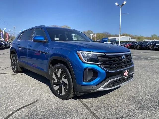 2024 Volkswagen Atlas Cross Sport 2.0T SE w/Technology