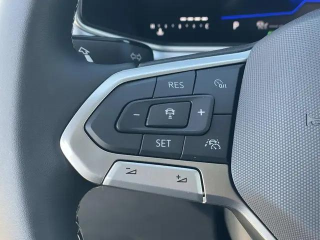2026 Volkswagen Taos SE