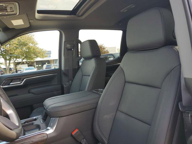 2026 GMC Sierra 1500 Crew Cab, Short Bed, SLT, 4WD