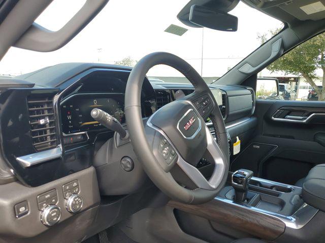 2026 GMC Sierra 1500 Crew Cab, Short Bed, SLT, 4WD