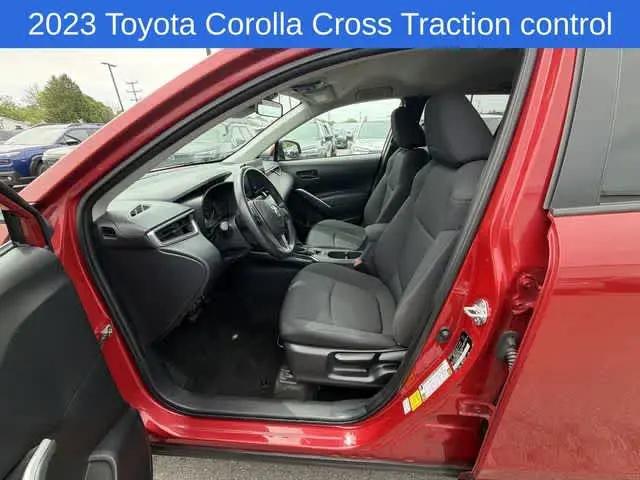 2023 Toyota Corolla Cross LE