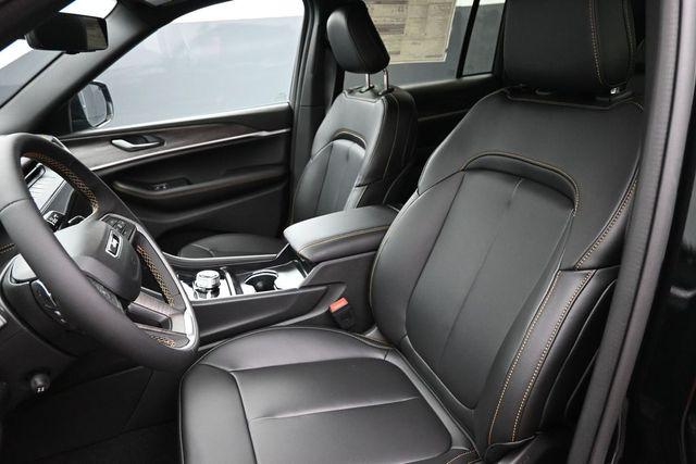 2026 Jeep Grand Cherokee 85th Anniversary Edition