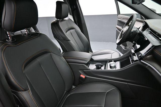 2026 Jeep Grand Cherokee 85th Anniversary Edition