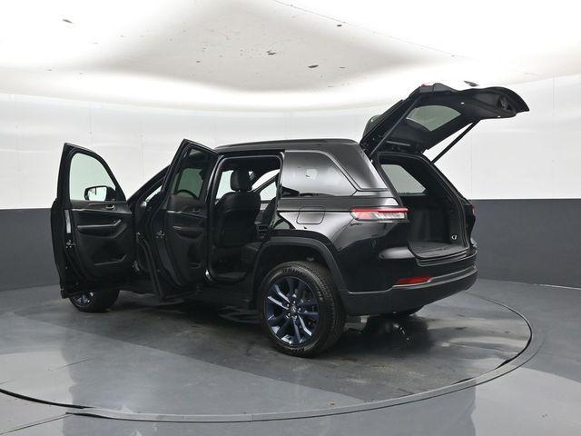 2026 Jeep Grand Cherokee 85th Anniversary Edition