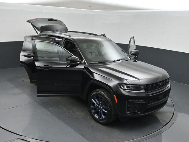 2026 Jeep Grand Cherokee 85th Anniversary Edition