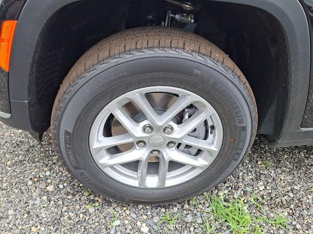 2026 Jeep Grand Cherokee GRAND CHEROKEE L LAREDO 4X4 2026 Jeep Grand Cherokee GRAND CHEROKEE L LAREDO 4X4