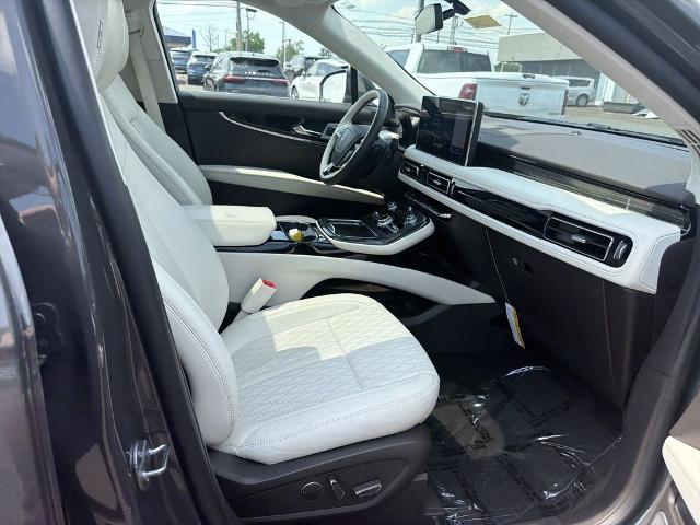 2023 Lincoln Nautilus Black Label
