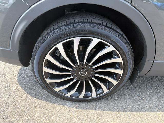 2023 Lincoln Nautilus Black Label