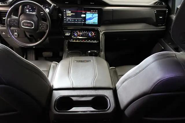 2025 GMC Sierra 2500HD Crew Cab, Standard Bed, AT4X, 4WD