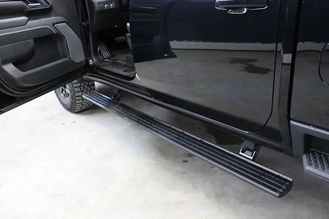 2025 GMC Sierra 2500HD Crew Cab, Standard Bed, AT4X, 4WD