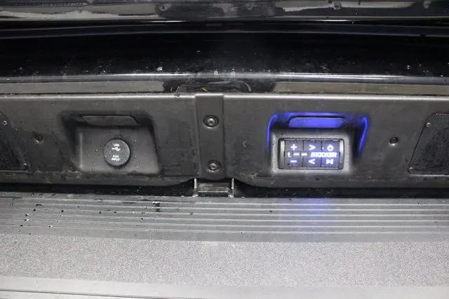 2025 GMC Sierra 2500HD Crew Cab, Standard Bed, AT4X, 4WD