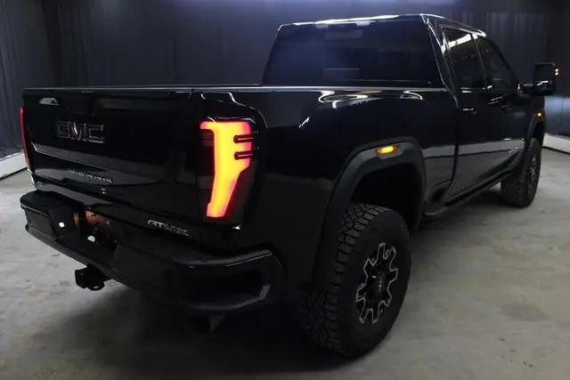 2025 GMC Sierra 2500HD Crew Cab, Standard Bed, AT4X, 4WD