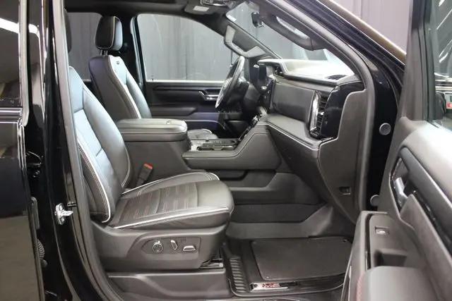 2025 GMC Sierra 2500HD Crew Cab, Standard Bed, AT4X, 4WD