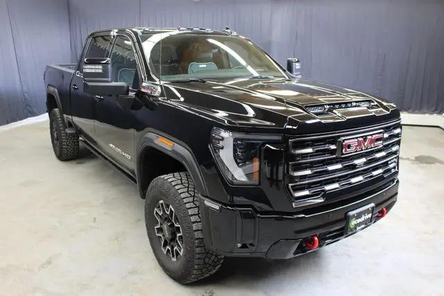 2025 GMC Sierra 2500HD Crew Cab, Standard Bed, AT4X, 4WD