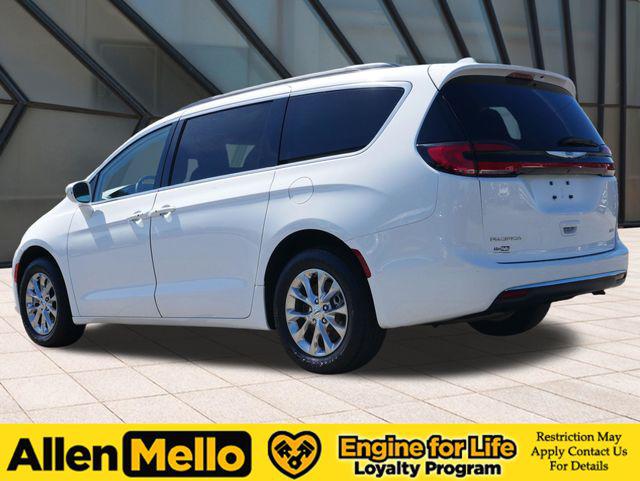 2022 Chrysler Pacifica Touring L AWD