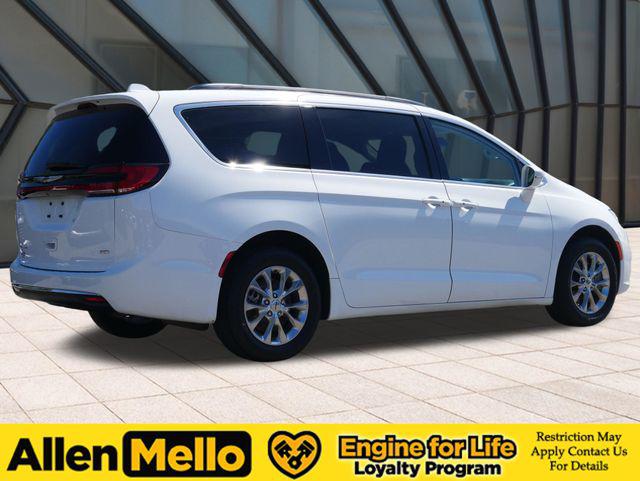 2022 Chrysler Pacifica Touring L AWD