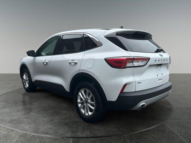 2022 Ford Escape SE Hybrid