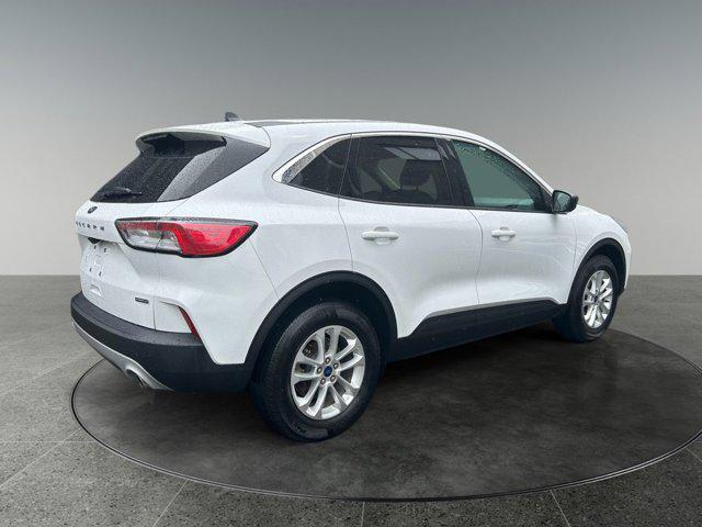 2022 Ford Escape SE Hybrid