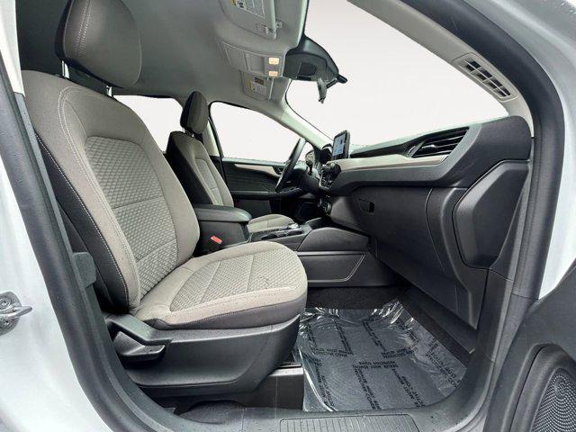 2022 Ford Escape SE Hybrid