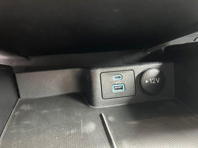 2022 Ford Escape SE Hybrid