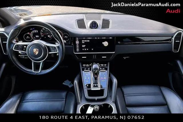 2021 Porsche Cayenne Cayenne