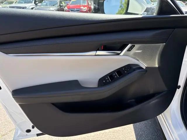 2019 Mazda Mazda3 Preferred Package