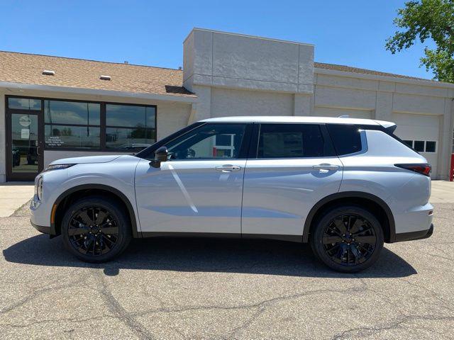 2026 Mitsubishi Outlander LE 1.5T S-AWC
