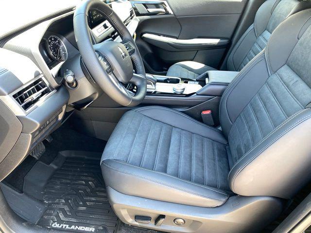 2026 Mitsubishi Outlander LE 1.5T S-AWC