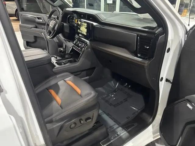 2026 GMC Sierra 1500 Crew Cab, Short Bed, AT4, 4WD