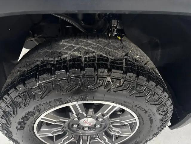 2026 GMC Sierra 1500 Crew Cab, Short Bed, AT4, 4WD