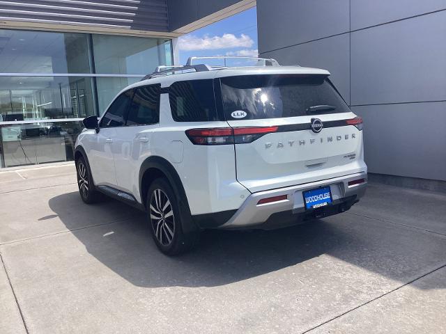 2024 Nissan Pathfinder Platinum 4WD