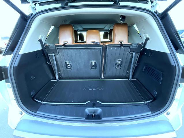 2024 Nissan Pathfinder Platinum 4WD