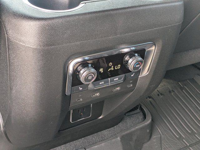 2026 GMC Yukon 4WD Denali