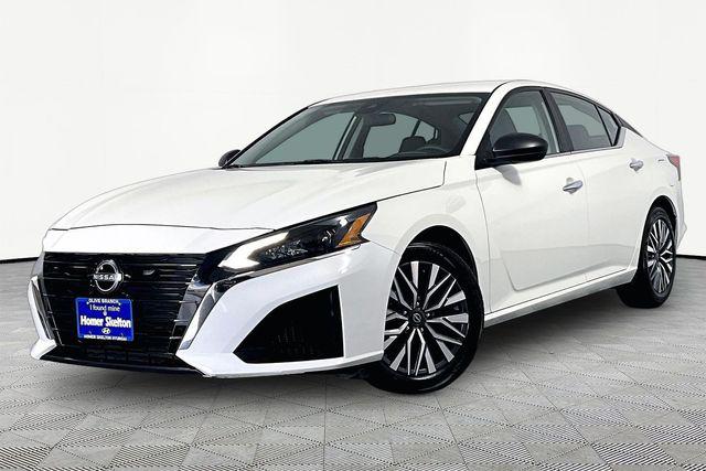 Used 2025 Nissan Altima SV FWD For Sale in Olive Branch, MS
