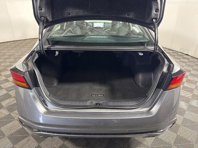 2023 Nissan Altima SL FWD