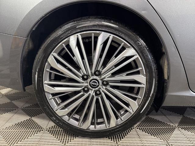 2023 Nissan Altima SL FWD