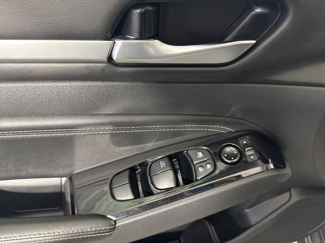 2023 Nissan Altima SL FWD