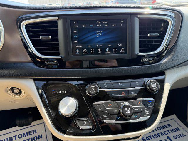 2019 Chrysler Pacifica Touring L