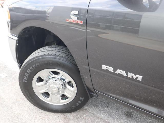 2024 Ram 3500 Tradesman Crew Cab 4x4 8' Box