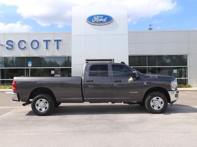 2024 Ram 3500 Tradesman Crew Cab 4x4 8' Box