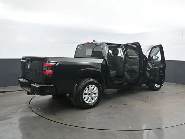 2023 Nissan Frontier Crew Cab SV 4x4