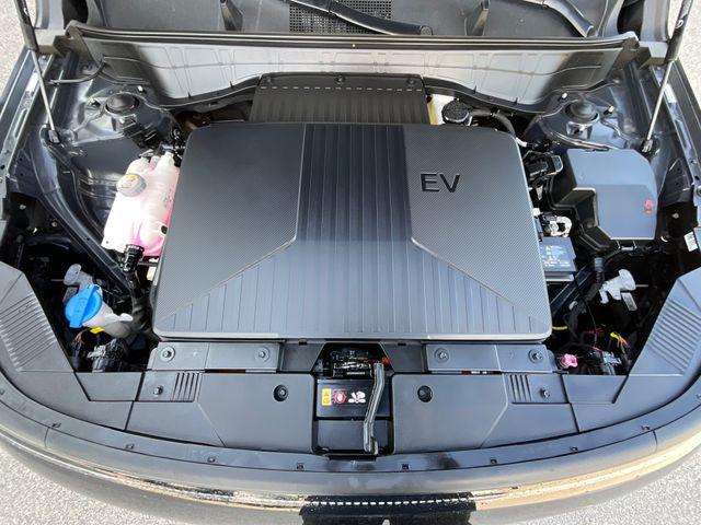 2025 Hyundai Kona EV SEL