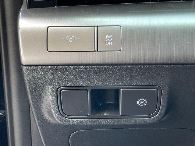 2025 Hyundai Kona EV SEL